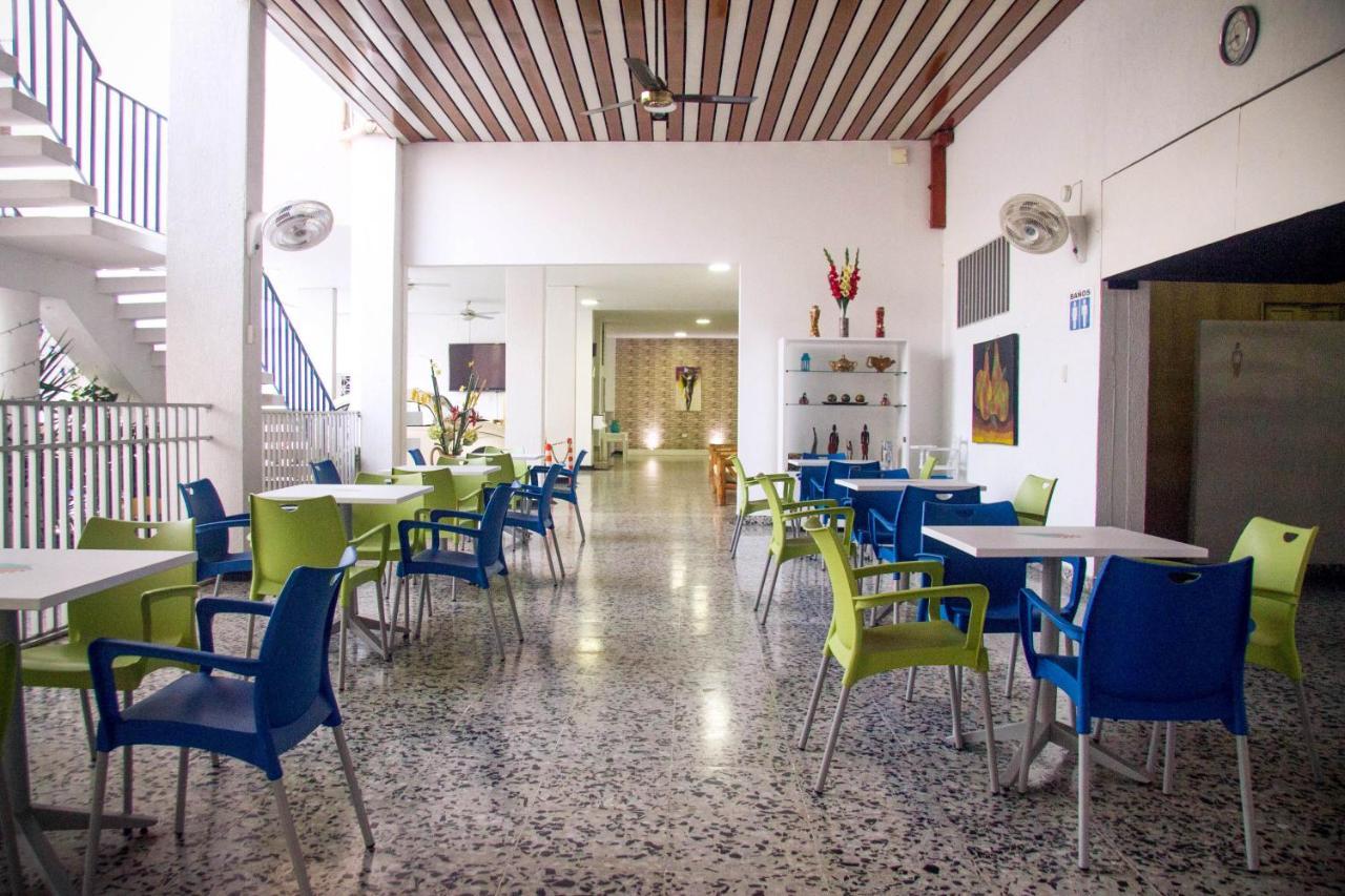 Hotel Mall Santana Del Rio La Dorada Extérieur photo