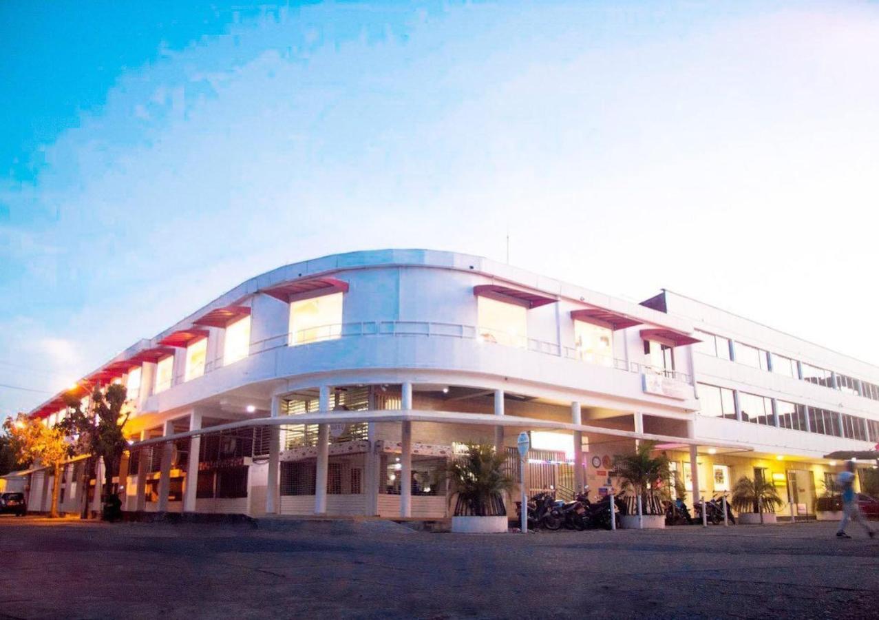 Hotel Mall Santana Del Rio La Dorada Extérieur photo